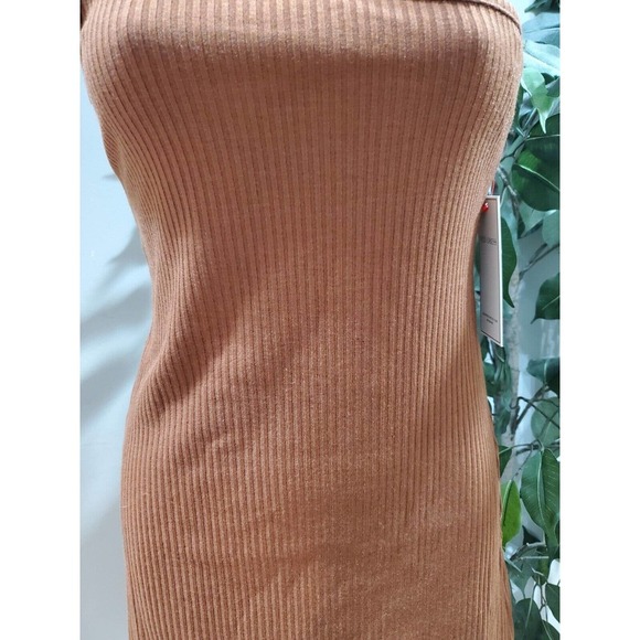 Aura NWT Brown Rust Rayon One Shoulder Off Sleeveless Ribbed Dress Size Small - Picture 3 of 12